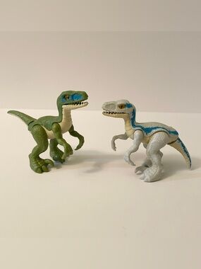 Jurassic World Mattel Velociraptor Action Figure Lot